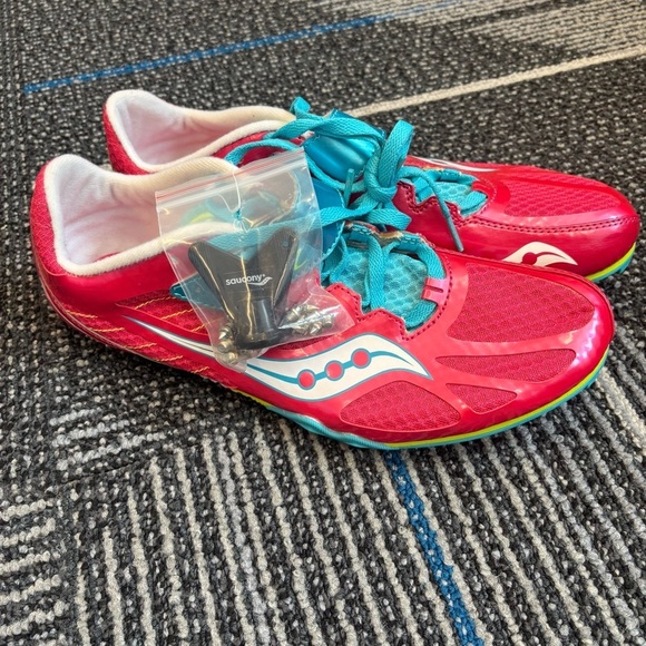 NWT Saucony Spitfire 2 Women’s 12 Pink and Teal Track Shoes with spikes - Picture 3 of 7